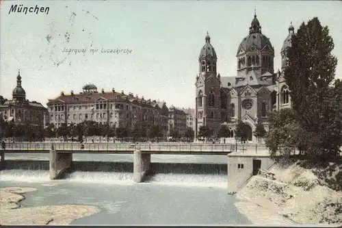 AK München Isarquai mit Lucaskirche, gelaufen 1902