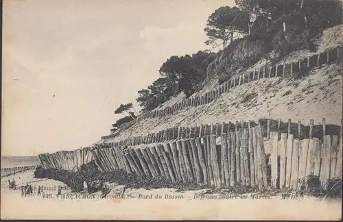 CPA Arcachon Bord du Bassin Défenses contre les Marées, non circulé