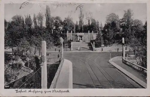 AK Erfurt Aufgang zum Stadtpark, gelkaufen 1942