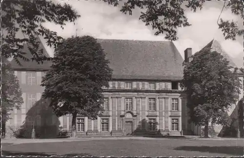 CP Vichy Façade de la Cour d'Honneur, non circulé