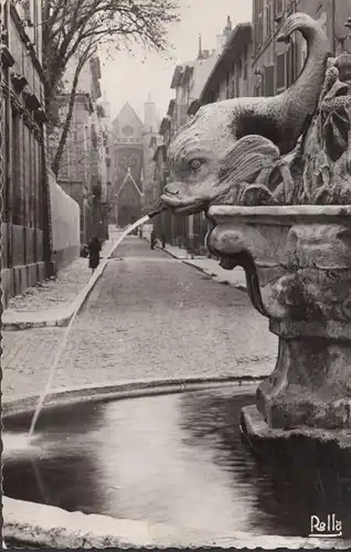 CP Aix-en-Provence La Fontaine des Quatre-Dauphins, non circulaire