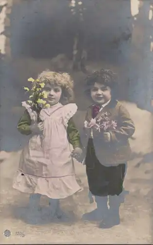 AK Kinder mit Blumensträußen, gelaufen 1906