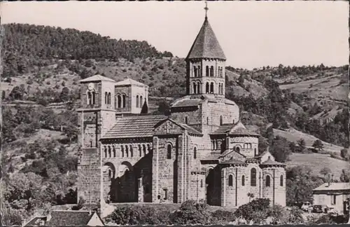 Saint-Nectaire L'Église, non circulaire