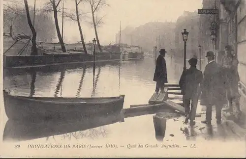 CPA Inondations de Paris Quai des Grands Augustinse, non circulaire