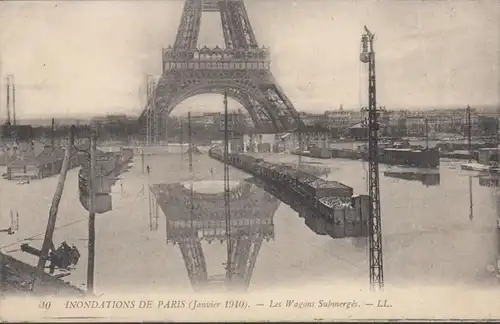 CPA Inondations de Paris Les Wagons submergés, non circulé