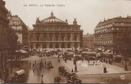 Paris La Place de l'Opéra, non circulé