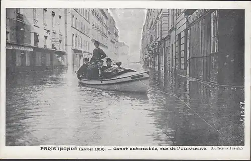 Paris Inondé Canot automobile rue de l'universite, non circulaire