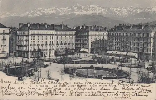 Grenoble La Place Victor Hugo et la Chaine des Alpes, circulé