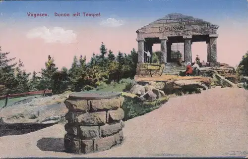 Vosges, Donon avec temple, incurvé