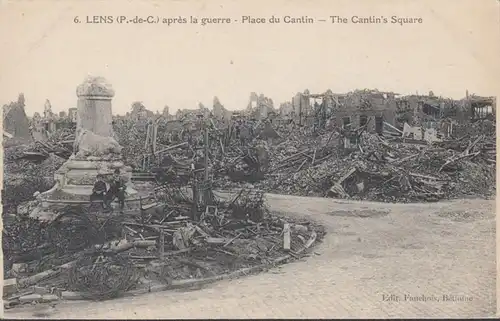 CPA Lens, après la guerre, Place du Cantin, non circulé