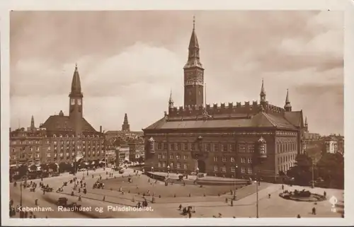 Kobenhavn, Raadhuset og Paladshotellet, incurvée