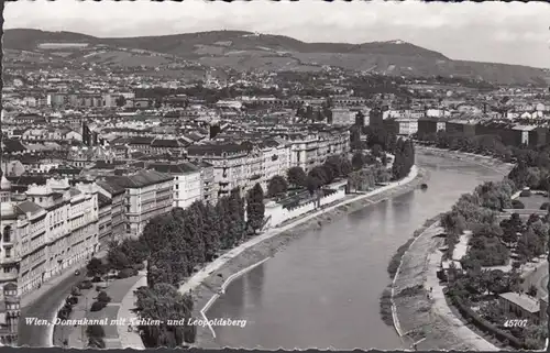 Vienne, canal du Danube avec Kahlen et Leopoldsberg, couru en 1955