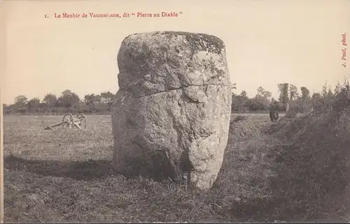 Carolles, Le Menhir de Vaumoisson, dit Pierre au Diable, ungelaufen