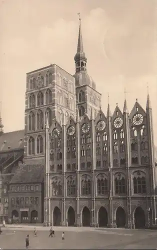 Stralsund, Rathaus, Turm der Nikolaikirche, gelaufen