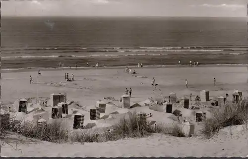 Juist, plage, paniers de plage , bain de mer du Nord . Course 1958