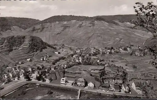 Mayschoss, Blick von der Saffenburg auf Kirche und Kloster, gelaufen 1956