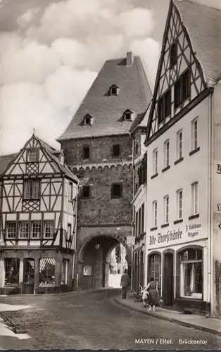 Mayen, Porte de pont, Vieux bûcheron de village, couru