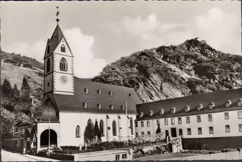 Kamp-Bornhofen, église, incurvée