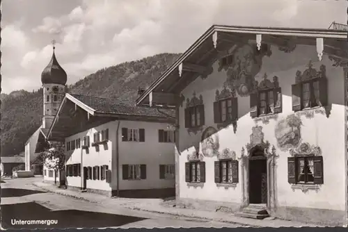 Unterammergau, Dorfstraße mit Schulmeisterhaus, gelaufen