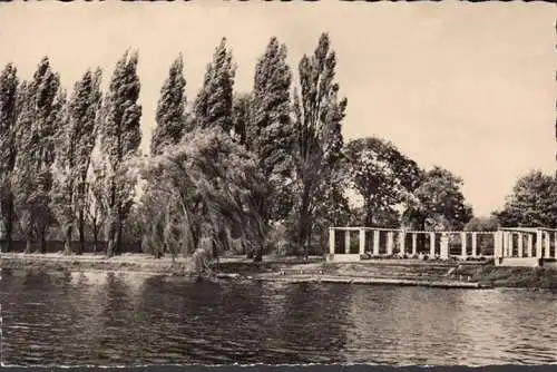 Stendal, Au lac de Staline, incurvé