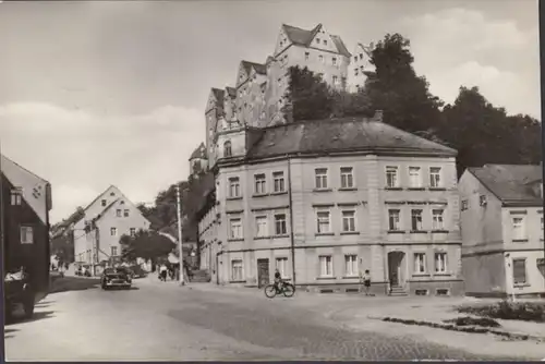 Nossen, Dresdner Straße mit Schloß, gelaufen 1982