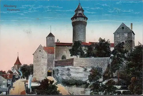 Nuremberg, entrée du château, incurvée