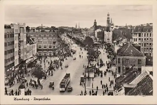 Hambourg, St. Pauli, Reeperbahn, tramway, incurvée
