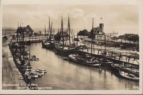 Wyk sur Föhr, Port et pont d'atterrissage, incurvé