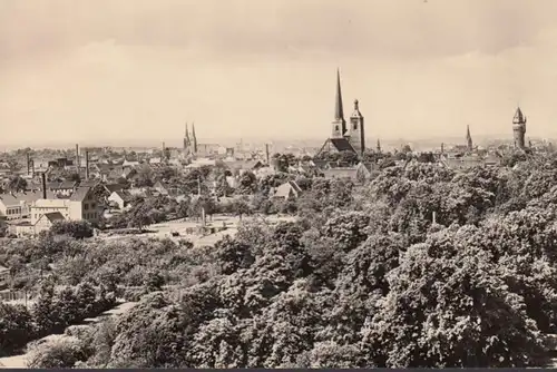 Château près de Magdeburg, vue sur la ville, couru en 1964