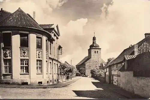 Weferlingen, rue de l'église avec l église Saint-Lamberti, couru en 1968