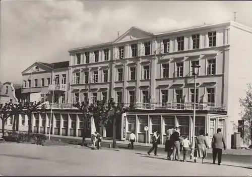 Warnemünde, restaurant hôtel de plage, couru 1967