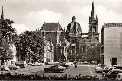 Aix-la-Chapelle, Dom et Katschhof, incurvé