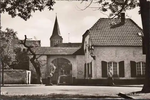 Dinslaken, vieille porte du château, incurvée