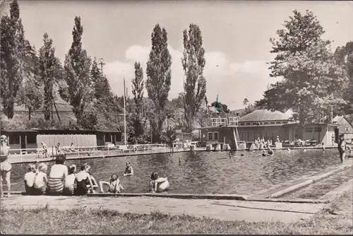 Assise Village, piscine extérieure, couru 1967