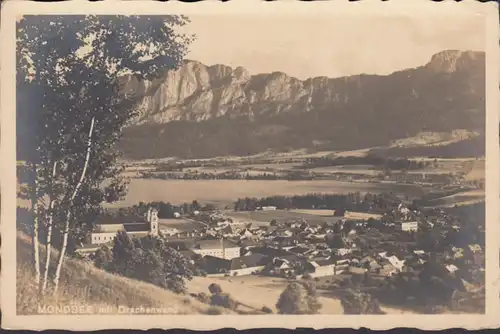 Lac lunaire avec mur de dragon, incurvé- date 1931