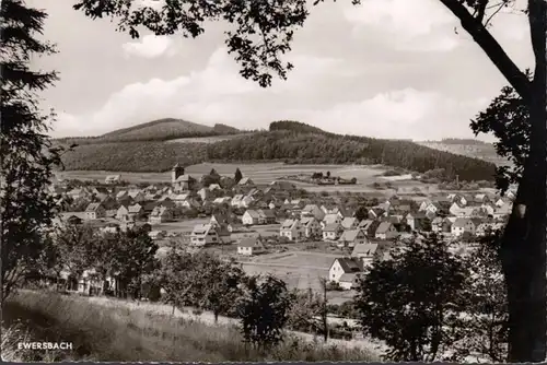 Ewersbach, vue de la ville, incurvée