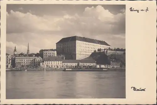 Linz a.d. Danube, vue sur la ville, incurvée