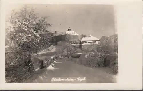 Frauenstein, vue sur le château en hiver, incurvée