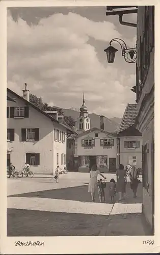 Sonthofen, Strassenansicht mit Kirche, gelaufen 1951