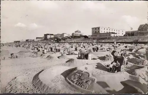 Wangerooge, plage, châteaux et paniers de plage en 1958