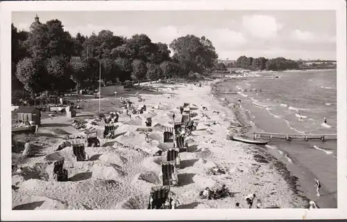 Crêpe de haff, sur la plage, couru en 1954