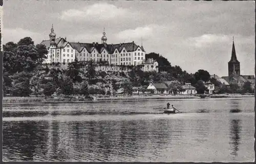 Plône au bord du lac, château, église, couru 1960