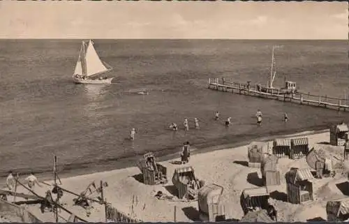 AK Göhren, Strand, Strandkörbe, Segelboot, gelaufen 1961