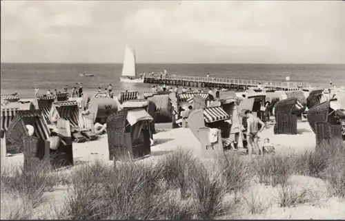 Kühlungsborn, Seebrücke, Strand, Strandkörbe, gelaufen