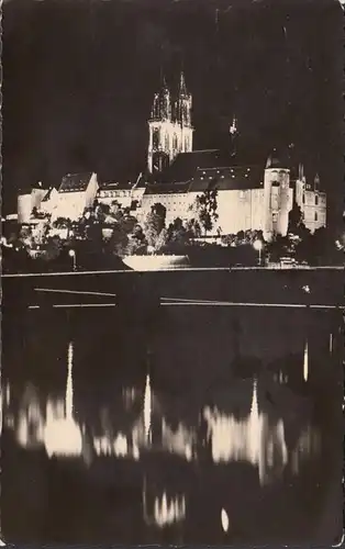 Meissens, vue sur la cathédrale et Albrechtsburg la nuit, incurvée