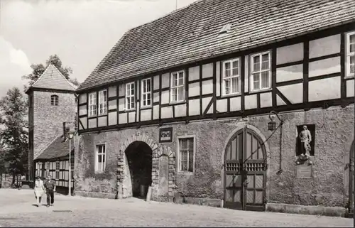 Perleberg, Altes Wallgebäude, gelaufen