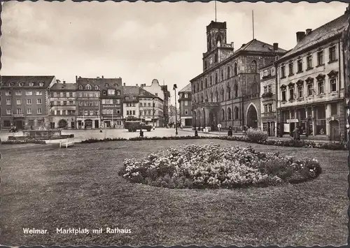 Weimar, Marktplatz mit Rathaus, gelaufen