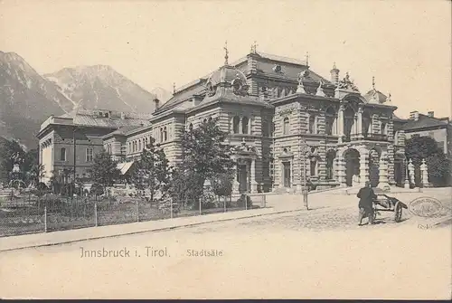 Innsbruck, Salles de ville, incurvée