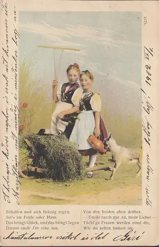 Mädchen bei der Heuernte, Schaffen und sich fleißig regen, gelaufen 1902