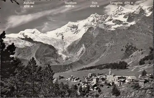 Saas-Fee contre les glaciers de Fee, Alphubel, incurvé